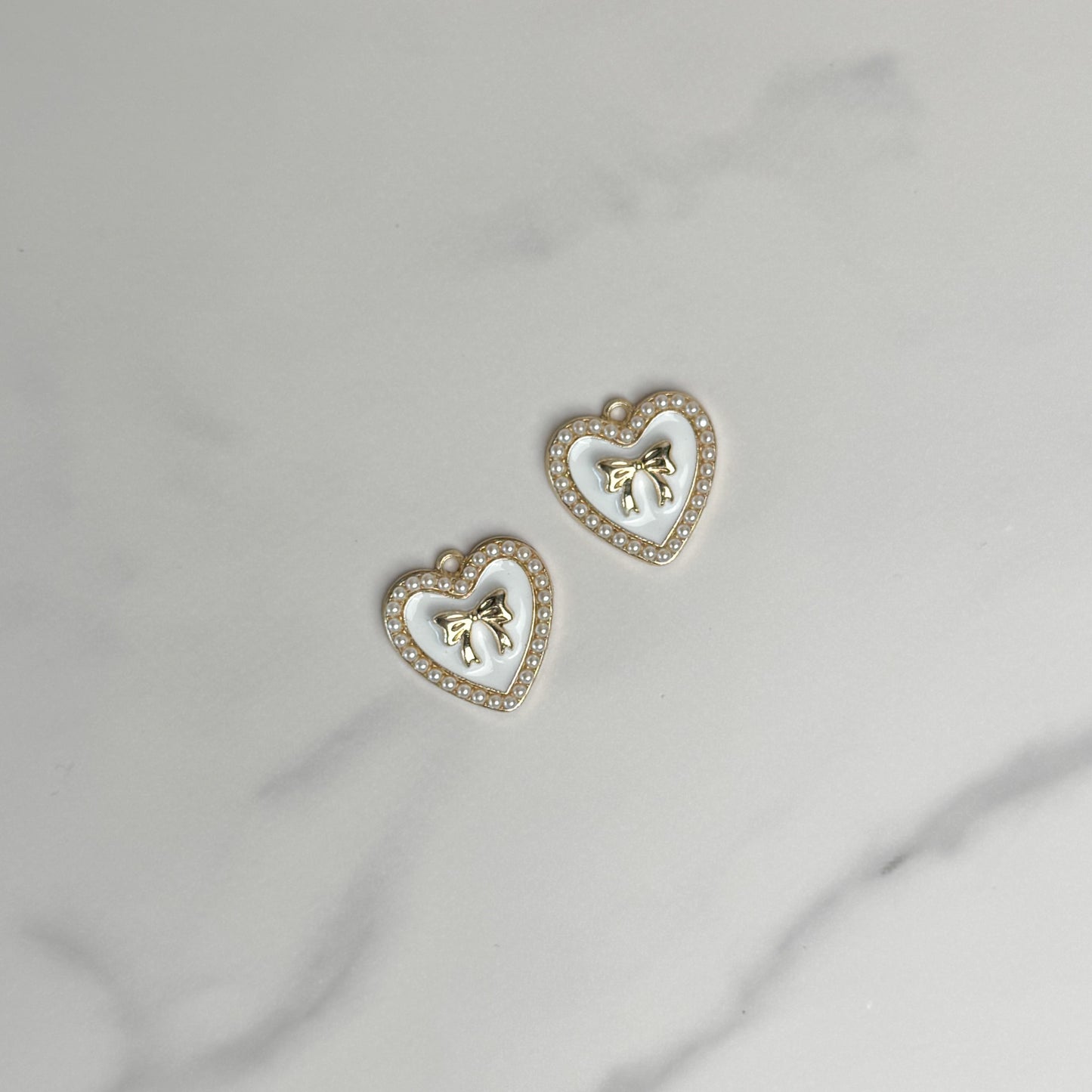 Bow Heart Pearl Vintage Charm