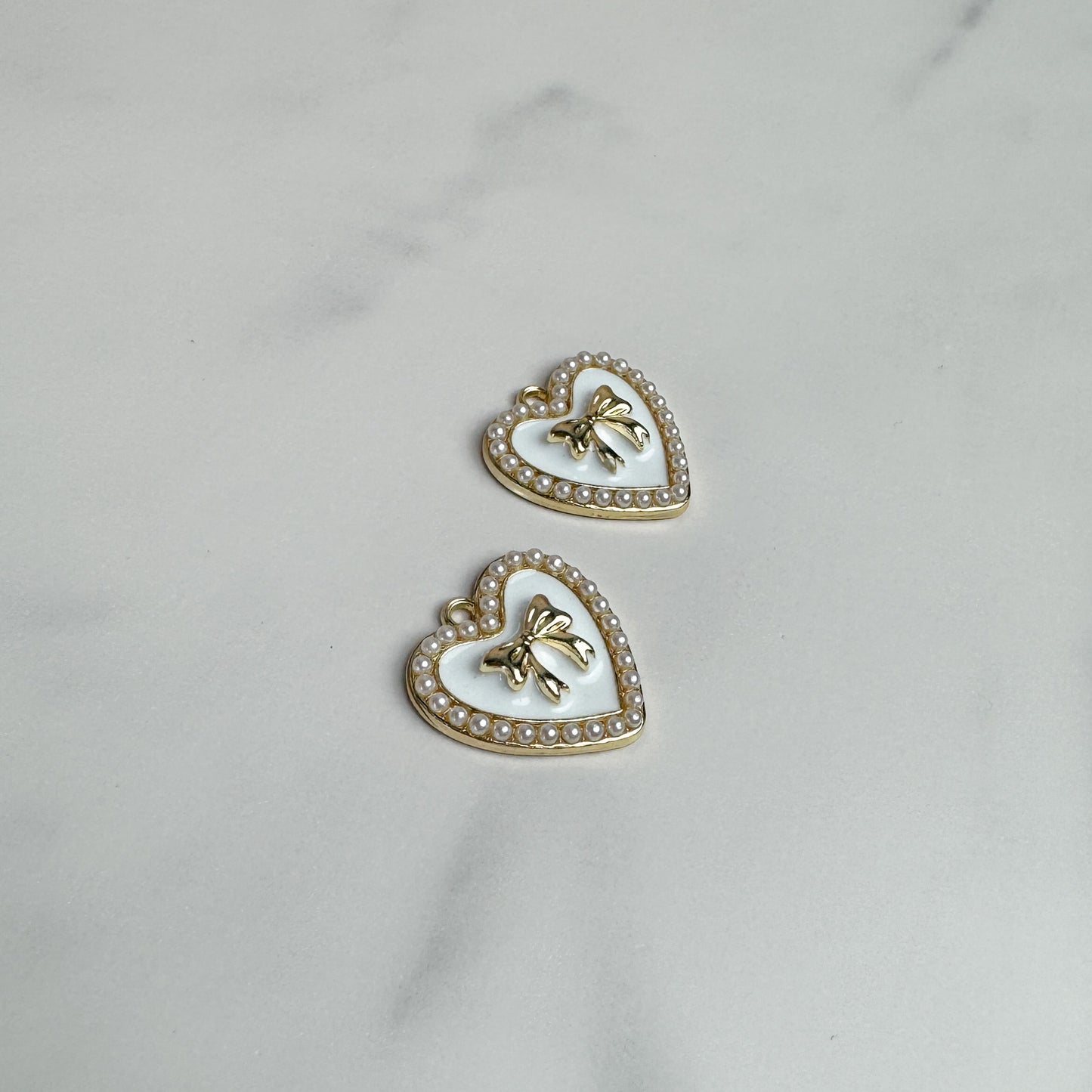 Bow Heart Pearl Vintage Charm