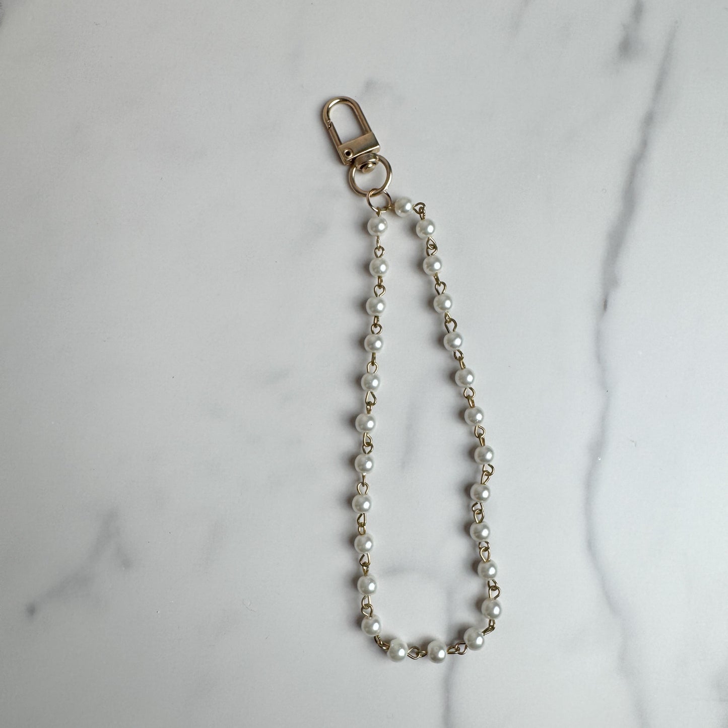 Pearl Chain Kindle Strap