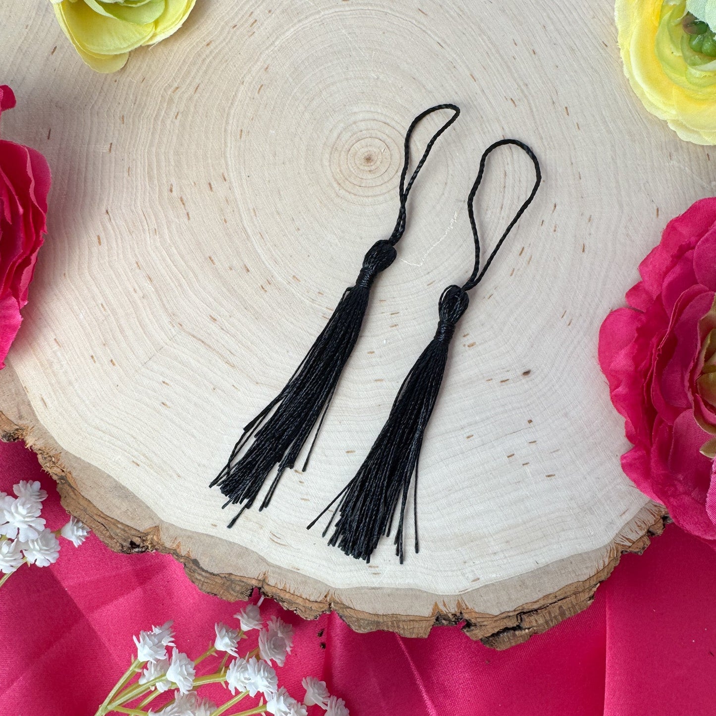 Onyx Tassel