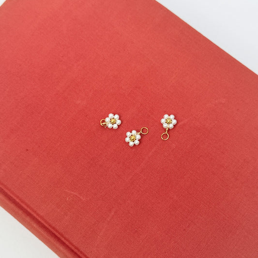 Gold Daisy Pearl Charm