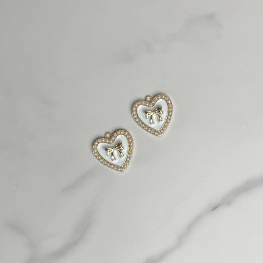Bow Heart Pearl Vintage Charm