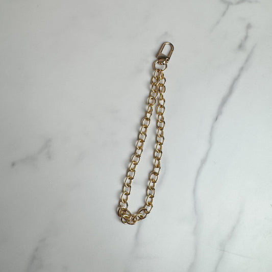 Gold Chain Kindle Strap